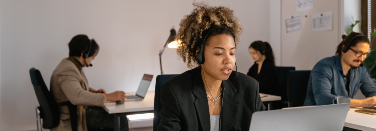 Which Phone System is the Best for Small Businesses?